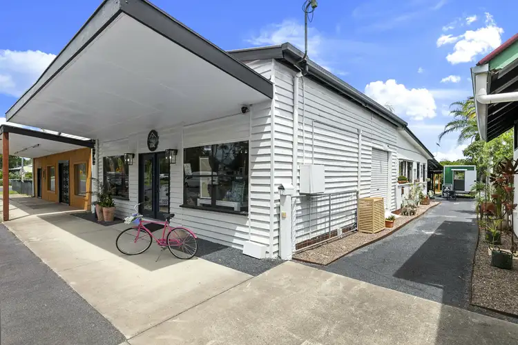 12 Robertson St, Torbanlea QLD 4662