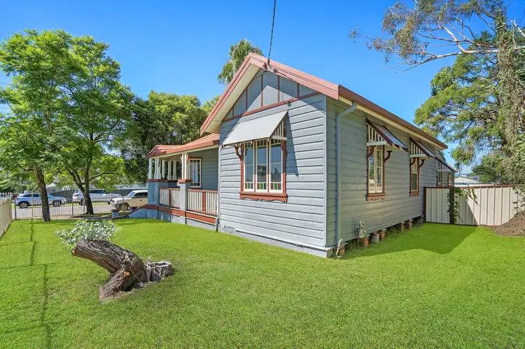14 Campbell St