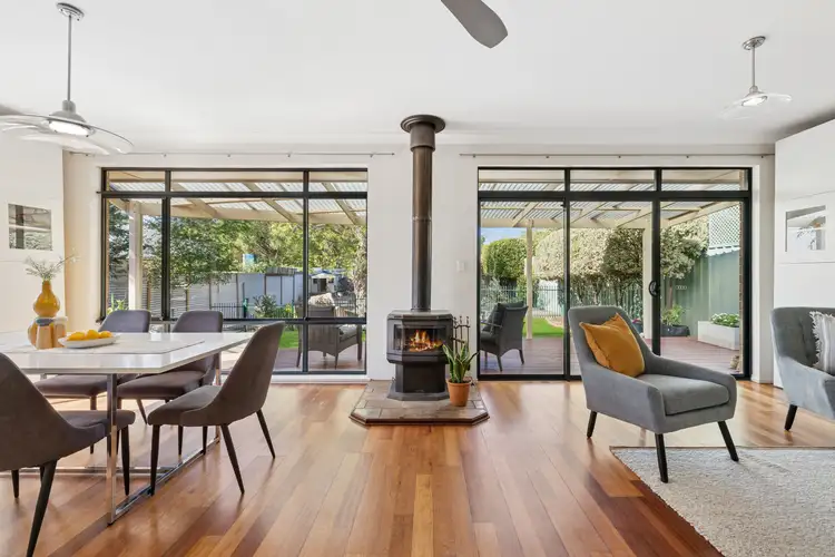 9 Strempel Ave, Hahndorf SA 5245