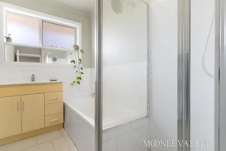 Fifth view of Homely house listing, 8 Bordeaux Street, Avondale Heights VIC 3034