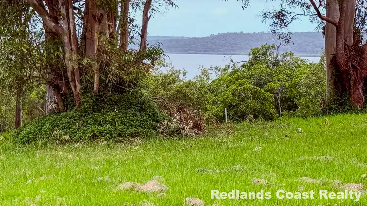 13 Lovell Parade, Lamb Island QLD 4184