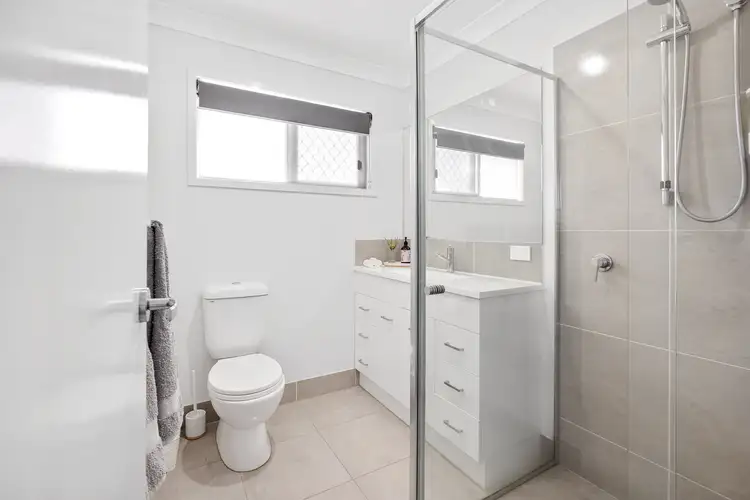 Fifth view of Homely unit listing, Unit 1/30A Keenan St, Margate QLD 4019