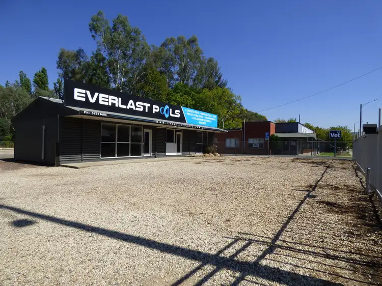 77 Myrtle St, Myrtleford VIC 3737