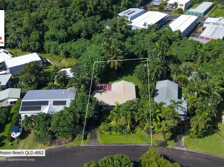 7 Kent Close, Mission Beach QLD 4852