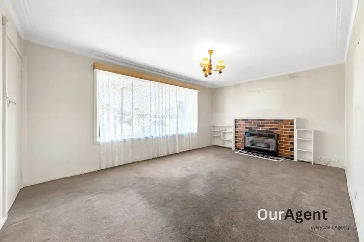 Second view of Homely house listing, 18 Kilmore Cres, Dallas VIC 3047