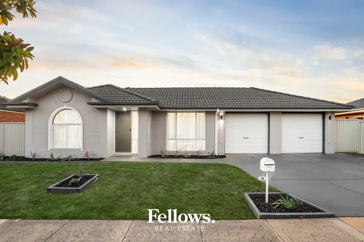 30 Hartland Circuit, Pakenham VIC 3810