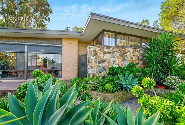 18 Edinburgh Cres, Old Reynella SA 5161