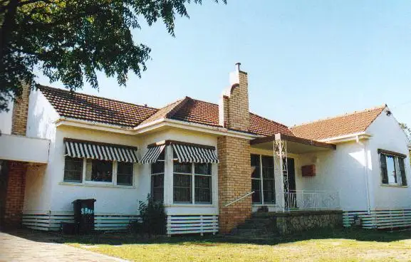8 Brown Street