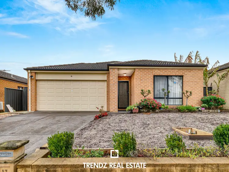 13 Datura Ave, Cranbourne North VIC 3977
