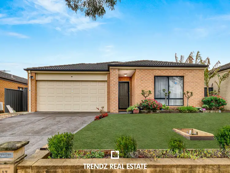 13 Datura Ave, Cranbourne North VIC 3977