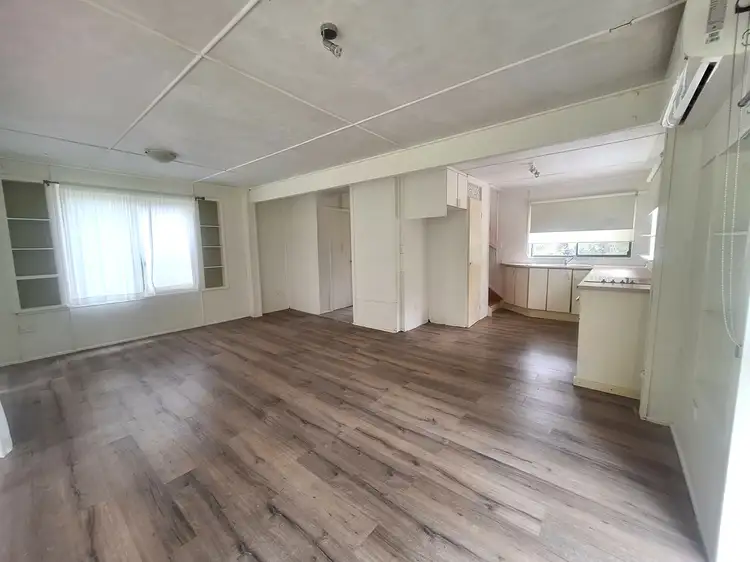 Fifth view of Homely house listing, 17-18 Hilda Cres, Macleay Island QLD 4184