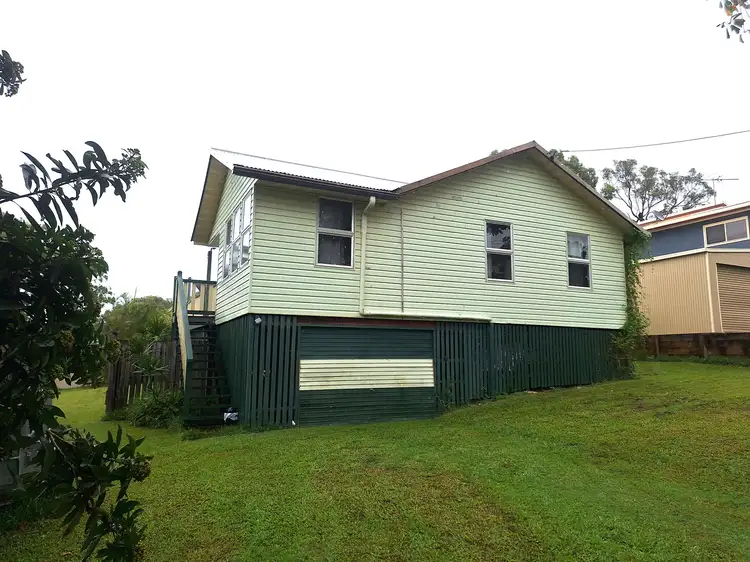 16 Mawarra St, Macleay Island QLD 4184