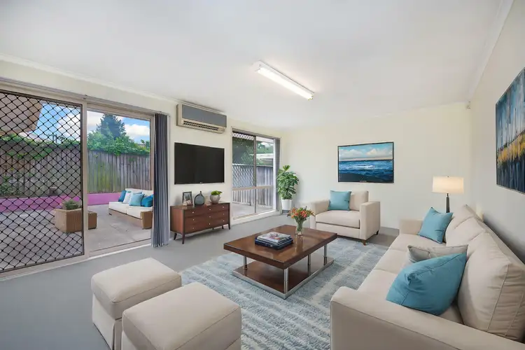 7 Tristania Gr, Greenacre NSW 2190