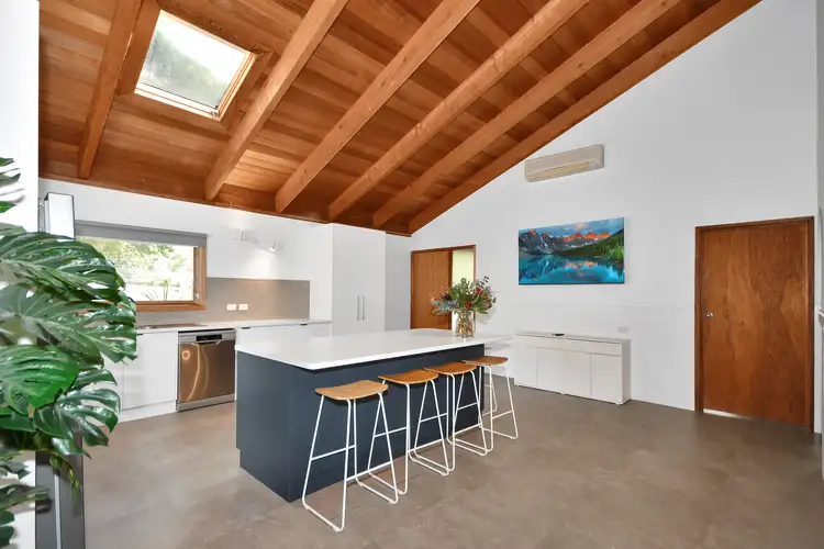 Sixth view of Homely house listing, 8 Sundial Ave, Halls Gap VIC 3381