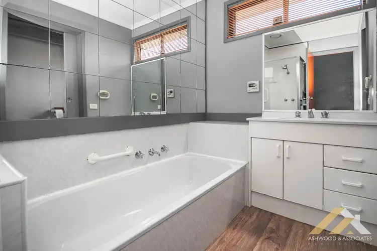 Fifth view of Homely house listing, 52 Cameron Cres, East Bairnsdale VIC 3875