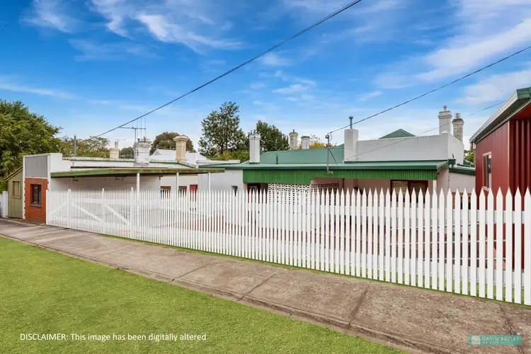 16 Hamlet St, Quarry Hill VIC 3550
