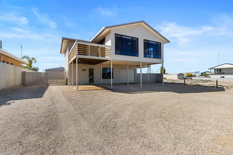 57 Edwardes Tce, Port Victoria SA 5573