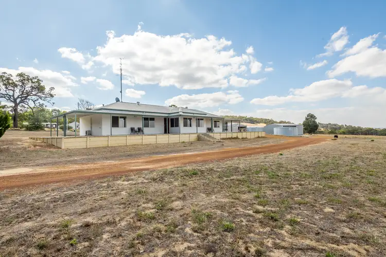 76 Harvester Dr, Toodyay WA 6566