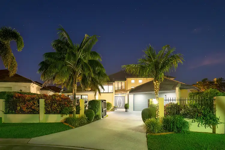 7 Blue Water Ct, Twin Waters QLD 4564