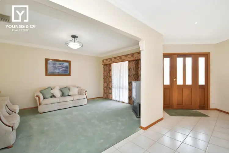 Second view of Homely house listing, 7 Hepburn Pl, Kialla VIC 3631