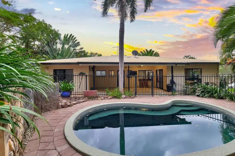 9 Greenshank Court