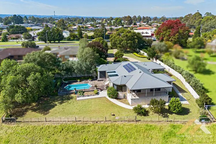 Third view of Homely house listing, 62 Calvert St, Bairnsdale VIC 3875