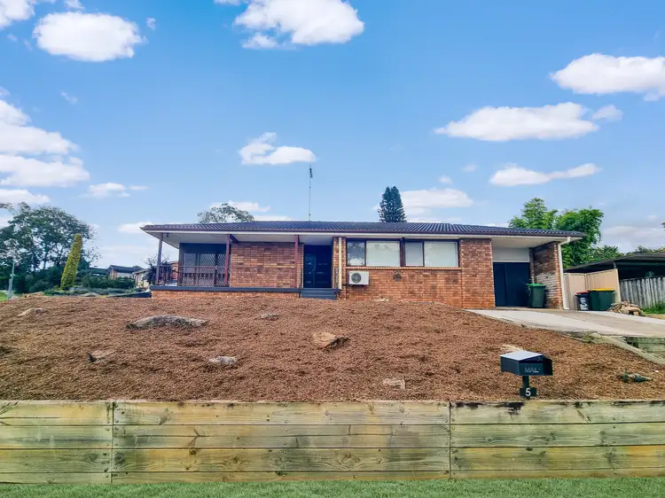 5 The Parkway, Bradbury NSW 2560