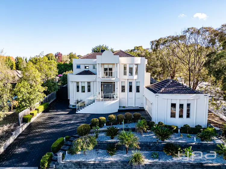 2 Irene Ct, Diamond Creek VIC 3089