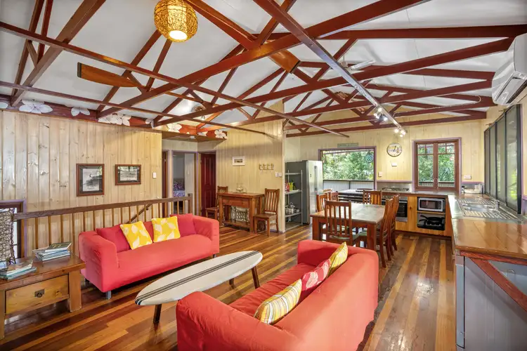 5 Naiad Ct, Rainbow Beach QLD 4581