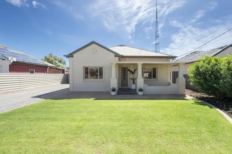 12 Dunkley Street
