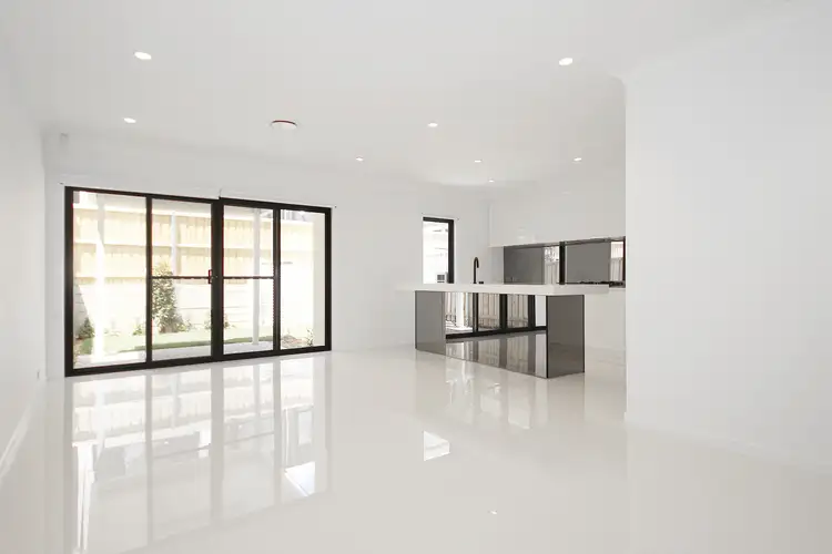 9 Clover St