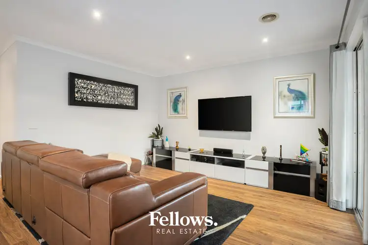 Sixth view of Homely house listing, 5 Rowan Walk, Drouin VIC 3818