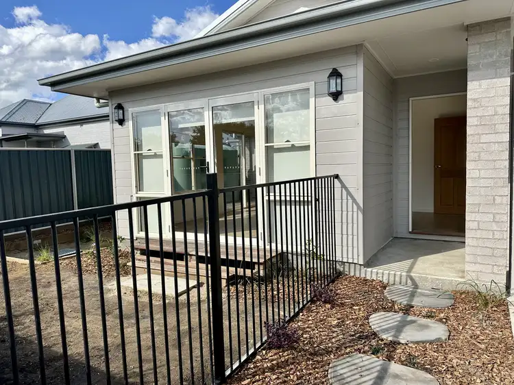1/6 George Street, Cessnock NSW 2325