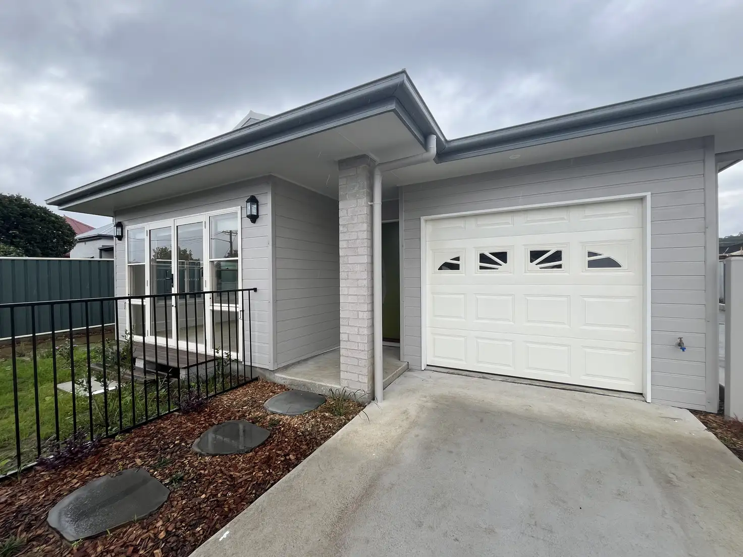 Main view of Homely unit listing, 1/6 George Street, Cessnock NSW 2325