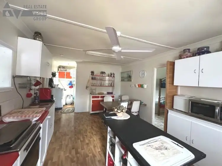 Sixth view of Homely house listing, 1 Golden Willow Dr, Willows QLD 4702