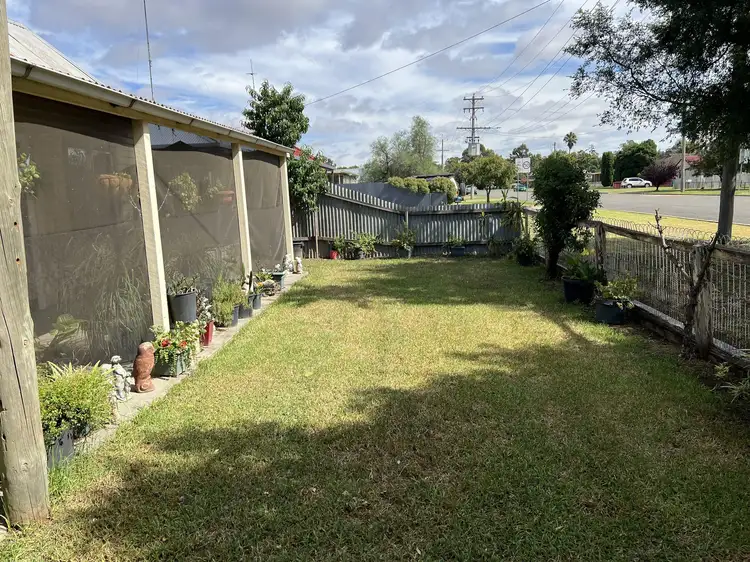 27 Barooga Street, Berrigan NSW 2712