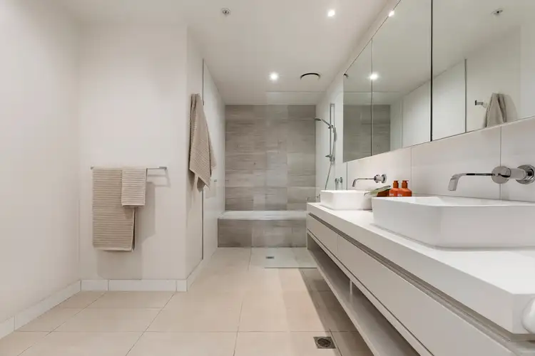 Sixth view of Homely apartment listing, 102/380 Bay Street, Brighton VIC 3186