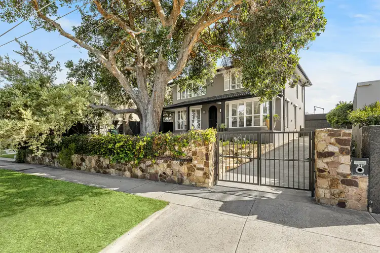 21 Surf Avenue, Beaumaris VIC 3193