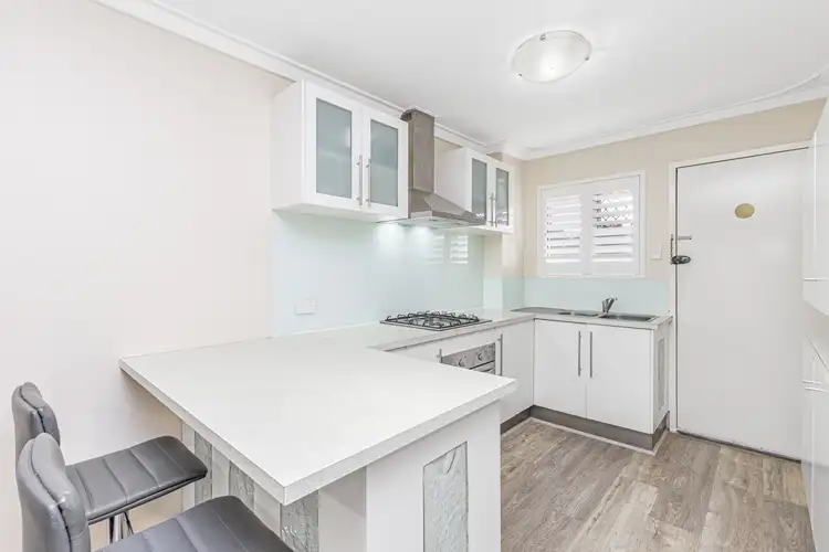 27C/305 Harborne Street, Glendalough WA 6016