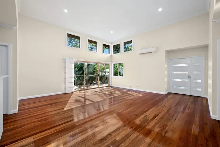 8-10 Grose St