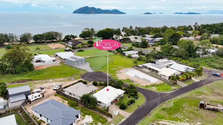 Third view of Homely house listing, 1/1 Seaview Court, Wongaling Beach QLD 4852