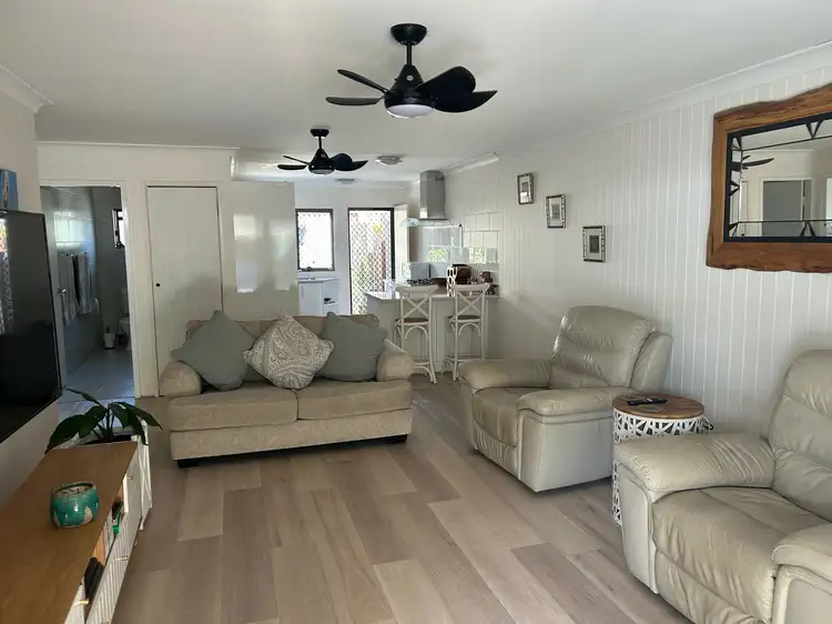 Unit 2/43 Carlo Rd, Rainbow Beach QLD 4581