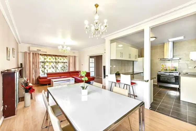 81 Hull Rd, Croydon VIC 3136