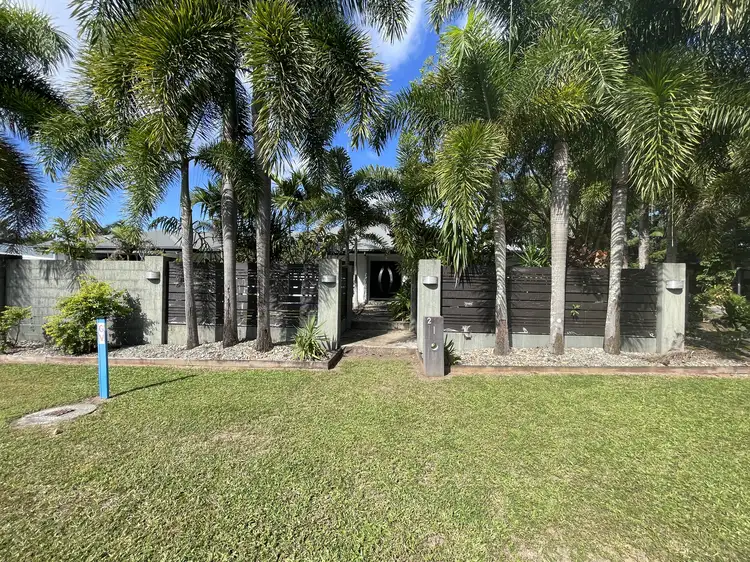 2 Mcnamara St, Wongaling Beach QLD 4852