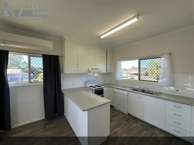 Fifth view of Homely house listing, 31 Barry St, Emerald QLD 4720