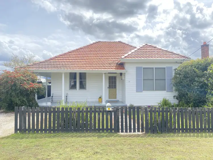 11 Elizabeth Street, Cessnock NSW 2325