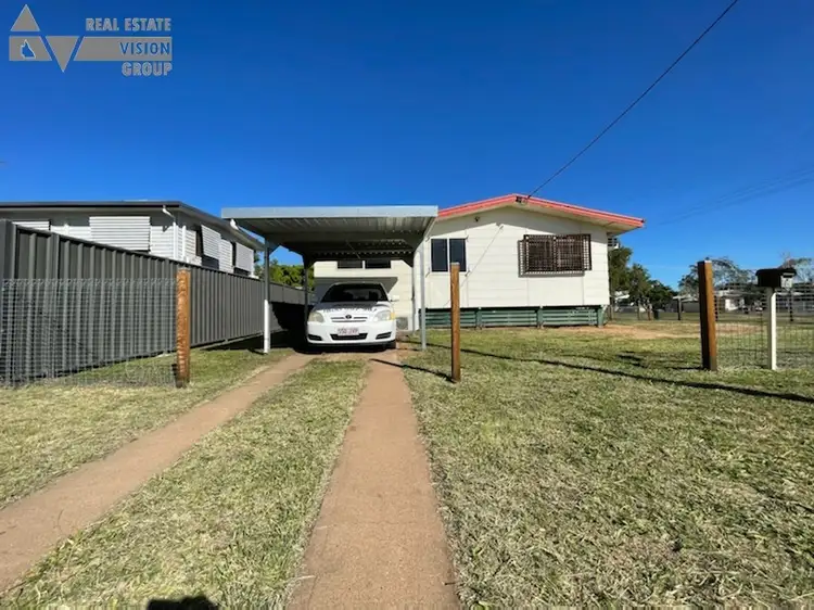 1 & 2/1 Umbrella St, Blackwater QLD 4717