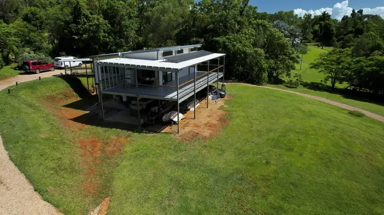 21 LINDSAY ROAD, Carmoo QLD 4852