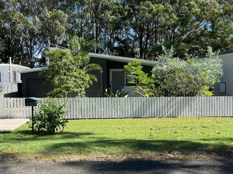17 Lau St, Russell Island QLD 4184