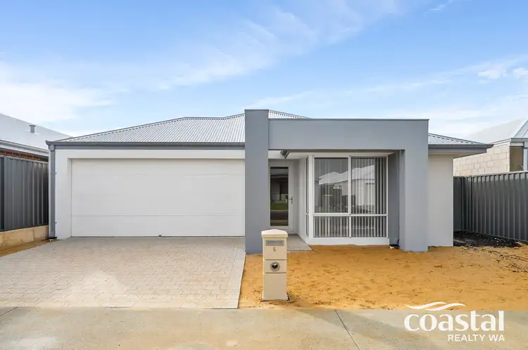 6 Burnished Dr